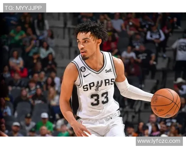 马刺与灰熊激战正酣2019年1月10日精彩回顾与分析