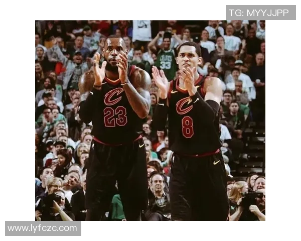 骑士与雷霆激战正酣在线直播全程回顾与精彩瞬间分享 骑士与雷霆激战正酣在线直播全程回顾与精彩瞬间分享